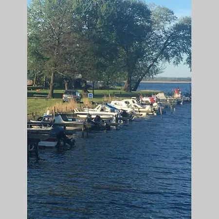 Charmerende I Centrum بيت للعطل Præstø