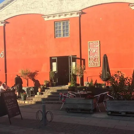 Charmerende I Centrum Feriehus