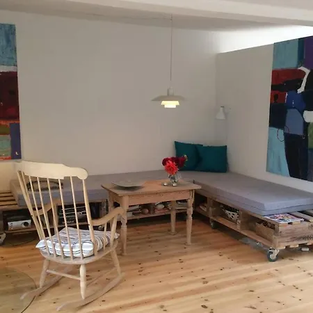 Feriehus Charmerende I Centrum Præstø