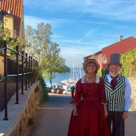 Charmerende I Centrum بيت للعطل Præstø